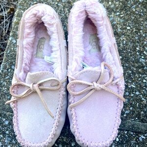 UGG Dakota slipper Size 5